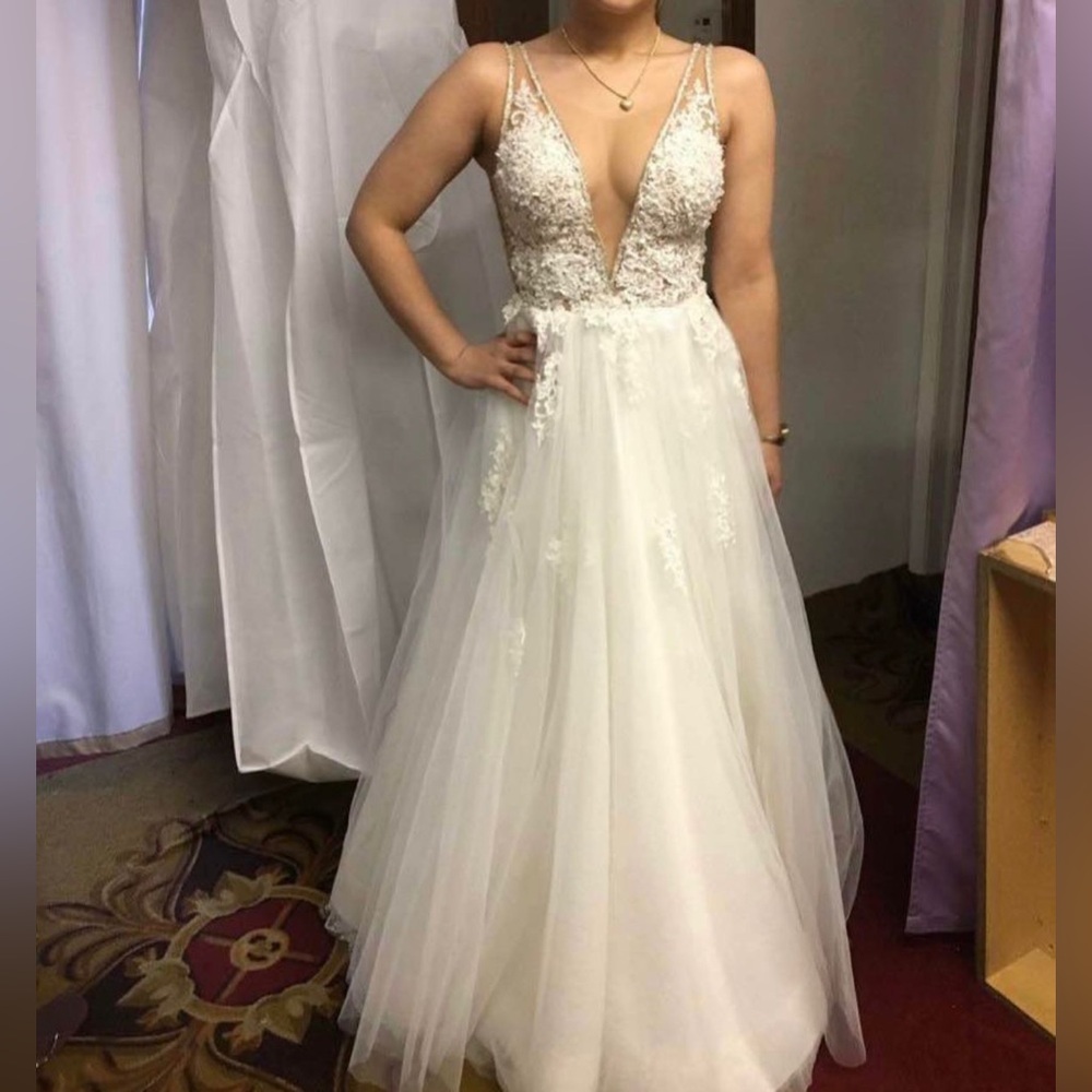 $1800 Crystal Design Wedding Dress